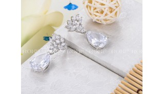 Серьги - Позолоченные серьги White Stone